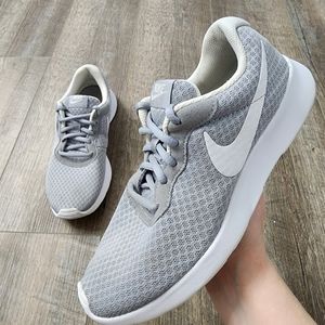 Nike Tanjun Running Shoes, Gray, Women's Size 7.5